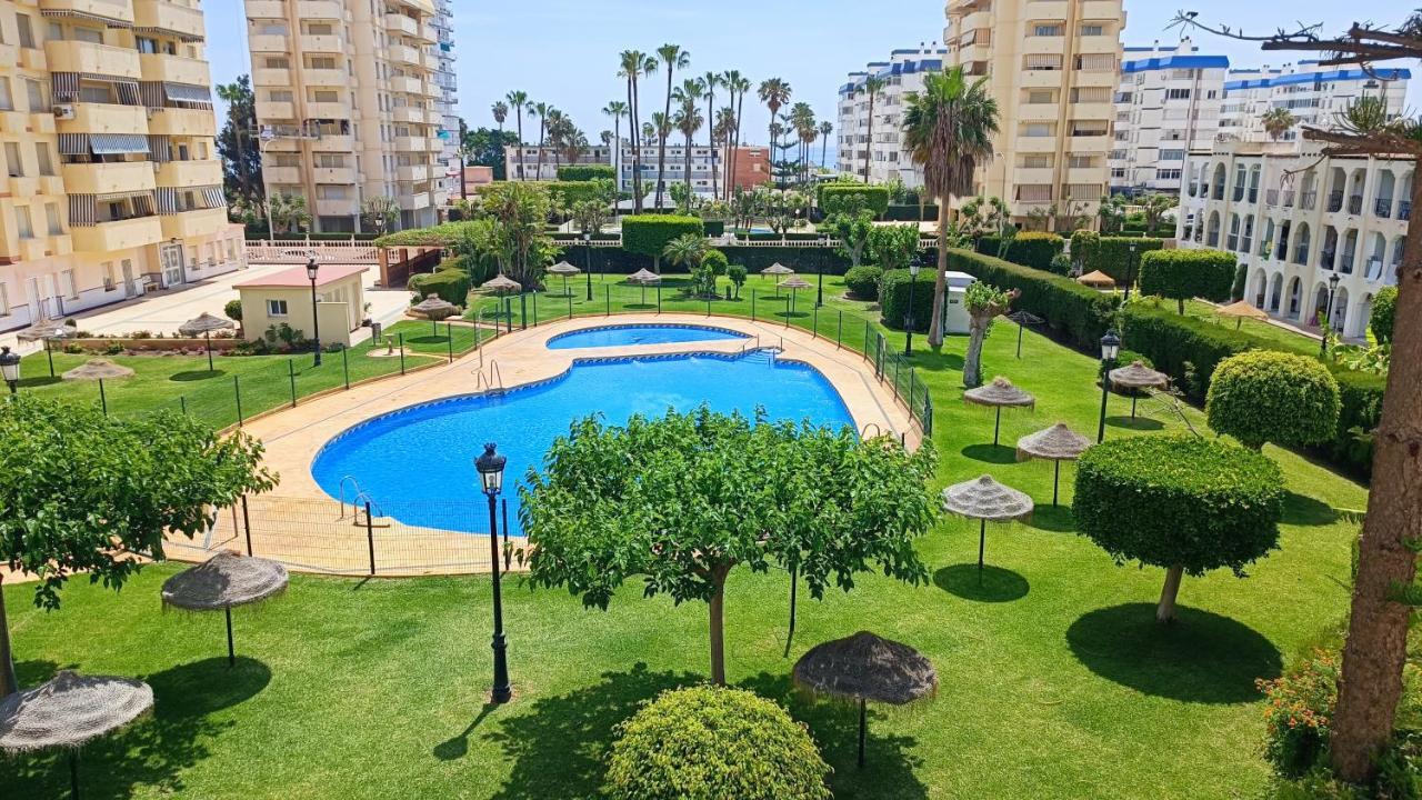 Andalucia Beach & Garden Apartment Benalmadena Bagian luar foto