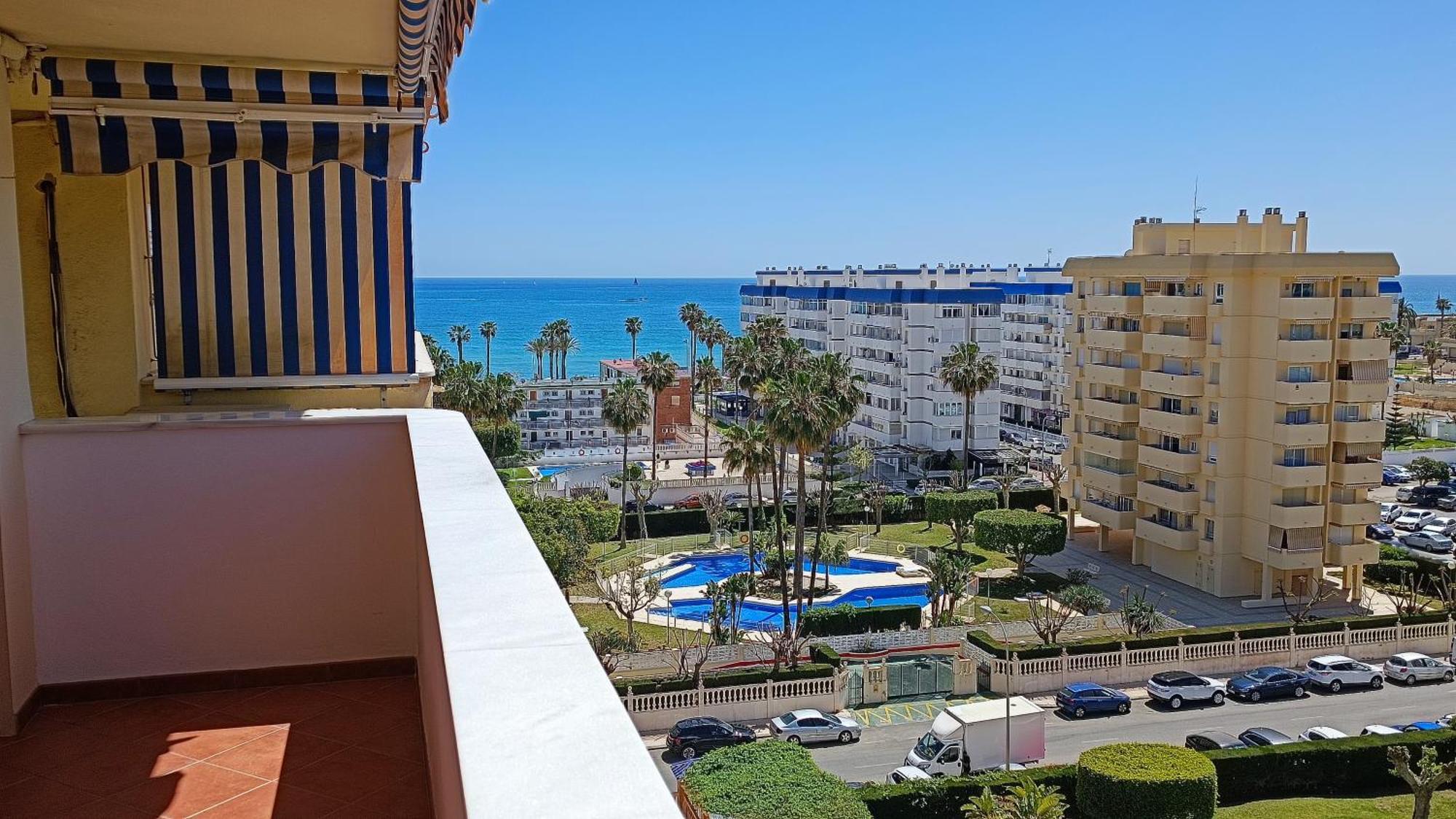 Andalucia Beach & Garden Apartment Benalmadena Bagian luar foto