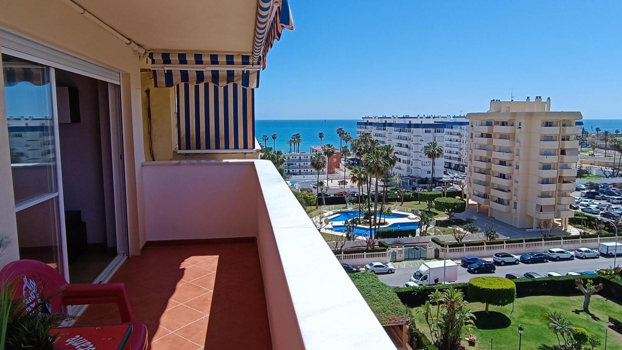 Andalucia Beach & Garden Apartment Benalmadena Bagian luar foto